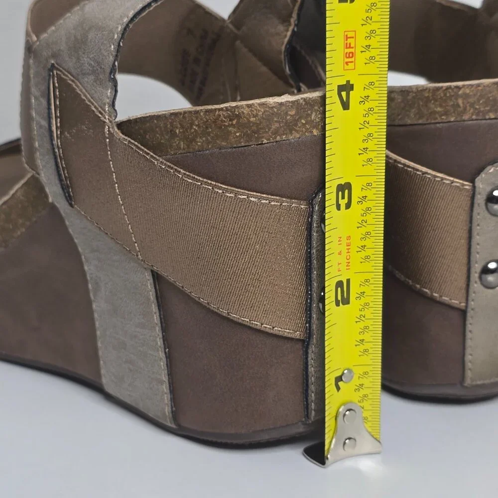 Corkys Sandals Womens‎ US 7 Platform Wedge Ankle Strap Metallic